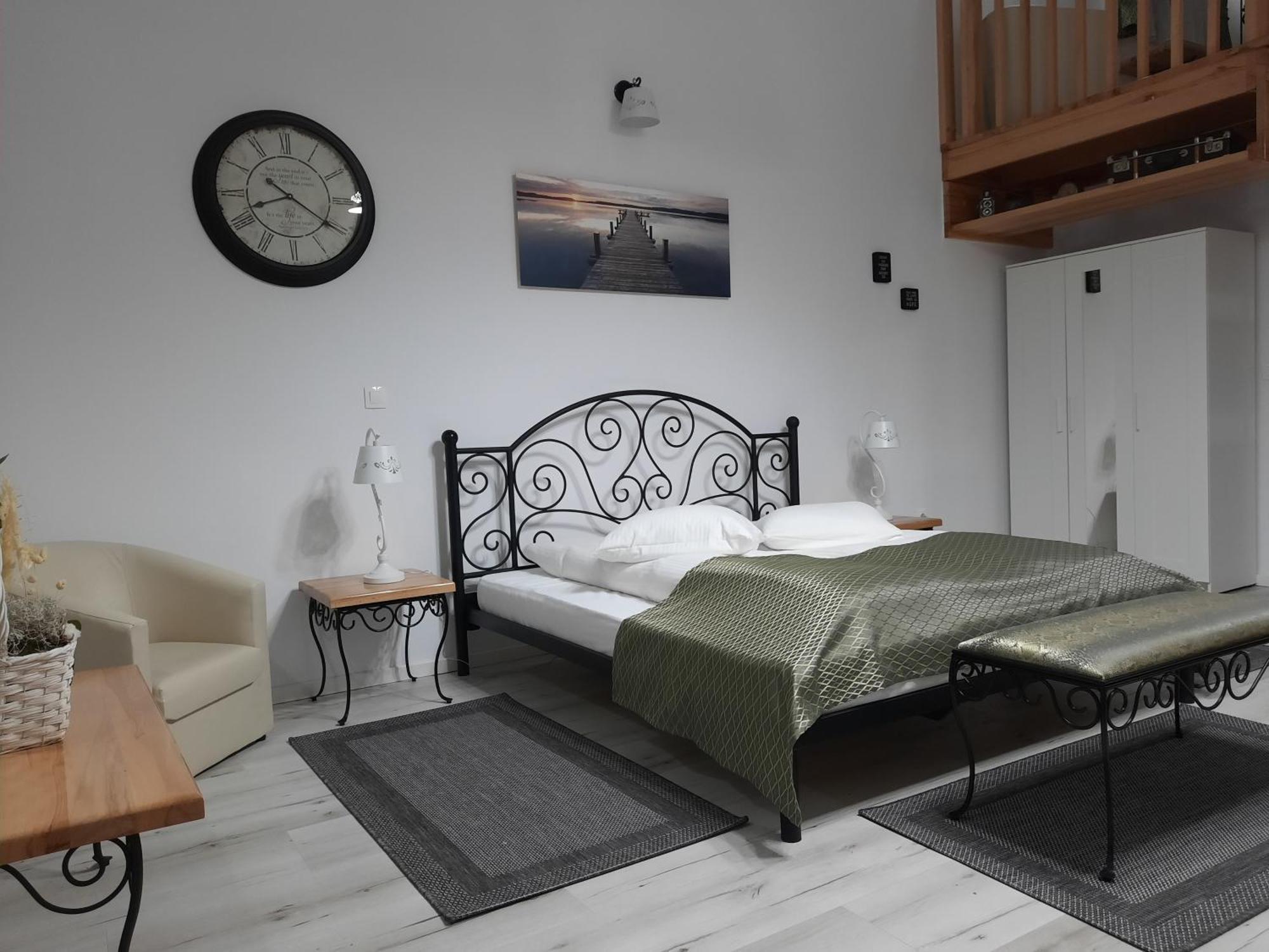 Korona Panzio Bed and Breakfast Odorheiu Secuiesc Buitenkant foto