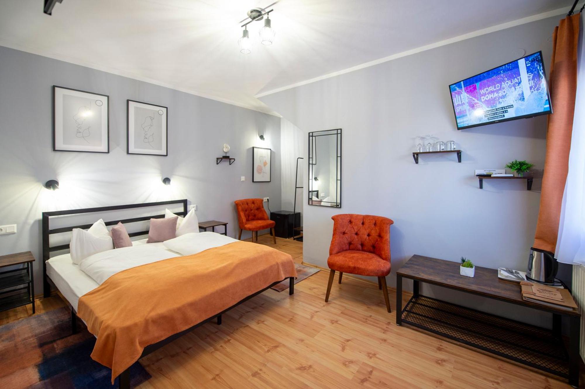 Korona Panzio Bed and Breakfast Odorheiu Secuiesc Buitenkant foto